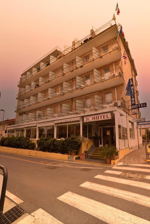 Hotel Ristorante La Marina Mhotelsgroup ซานบาร์โตโลเมโอ อัล มาเร ภายนอก รูปภาพ