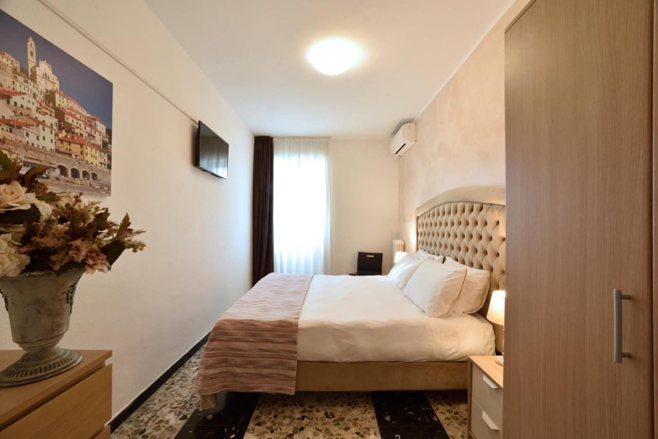 Hotel Ristorante La Marina Mhotelsgroup ซานบาร์โตโลเมโอ อัล มาเร ภายนอก รูปภาพ