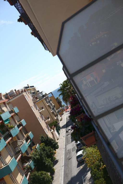 Hotel Ristorante La Marina Mhotelsgroup ซานบาร์โตโลเมโอ อัล มาเร ภายนอก รูปภาพ